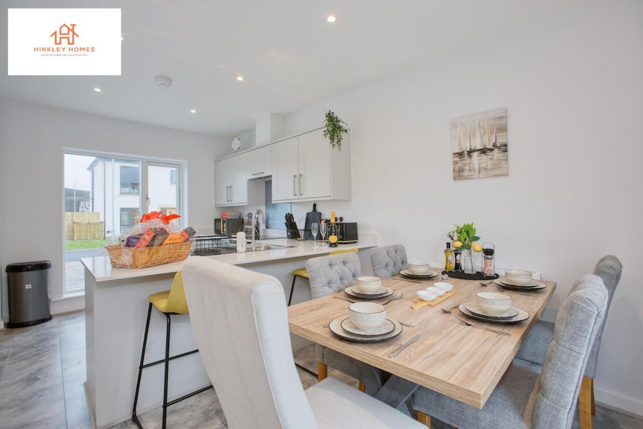 St Ives Bay - Immaculate Brand New 3Bed - Free Parking - Beach - Wifi Хейл Екстериор снимка