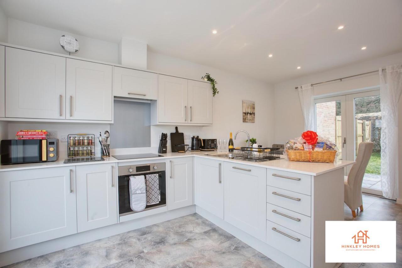 St Ives Bay - Immaculate Brand New 3Bed - Free Parking - Beach - Wifi Хейл Екстериор снимка